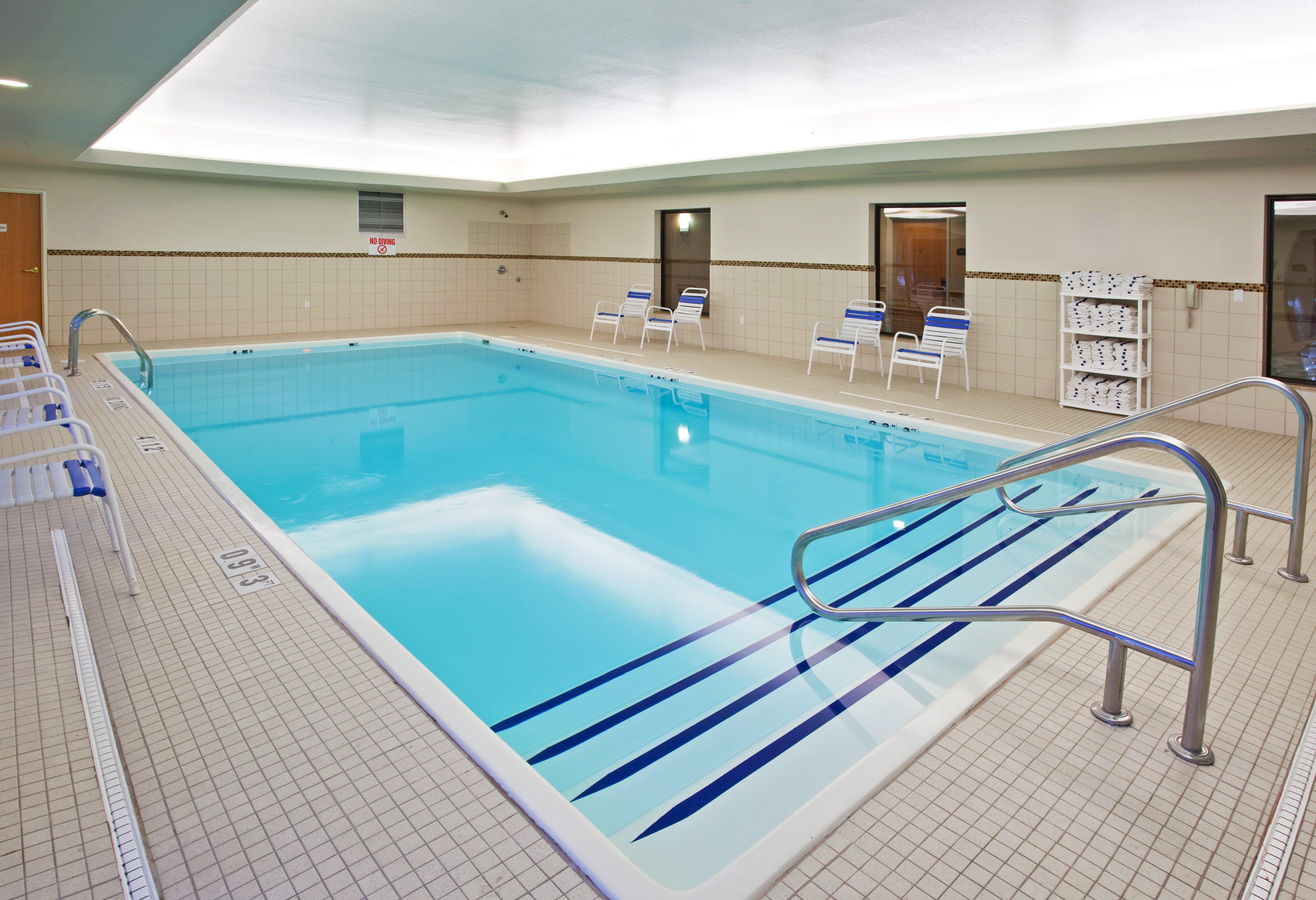 Holiday Inn Express Hotel & Suites Chesterfield - Selfridge Area By Ihg Extérieur photo