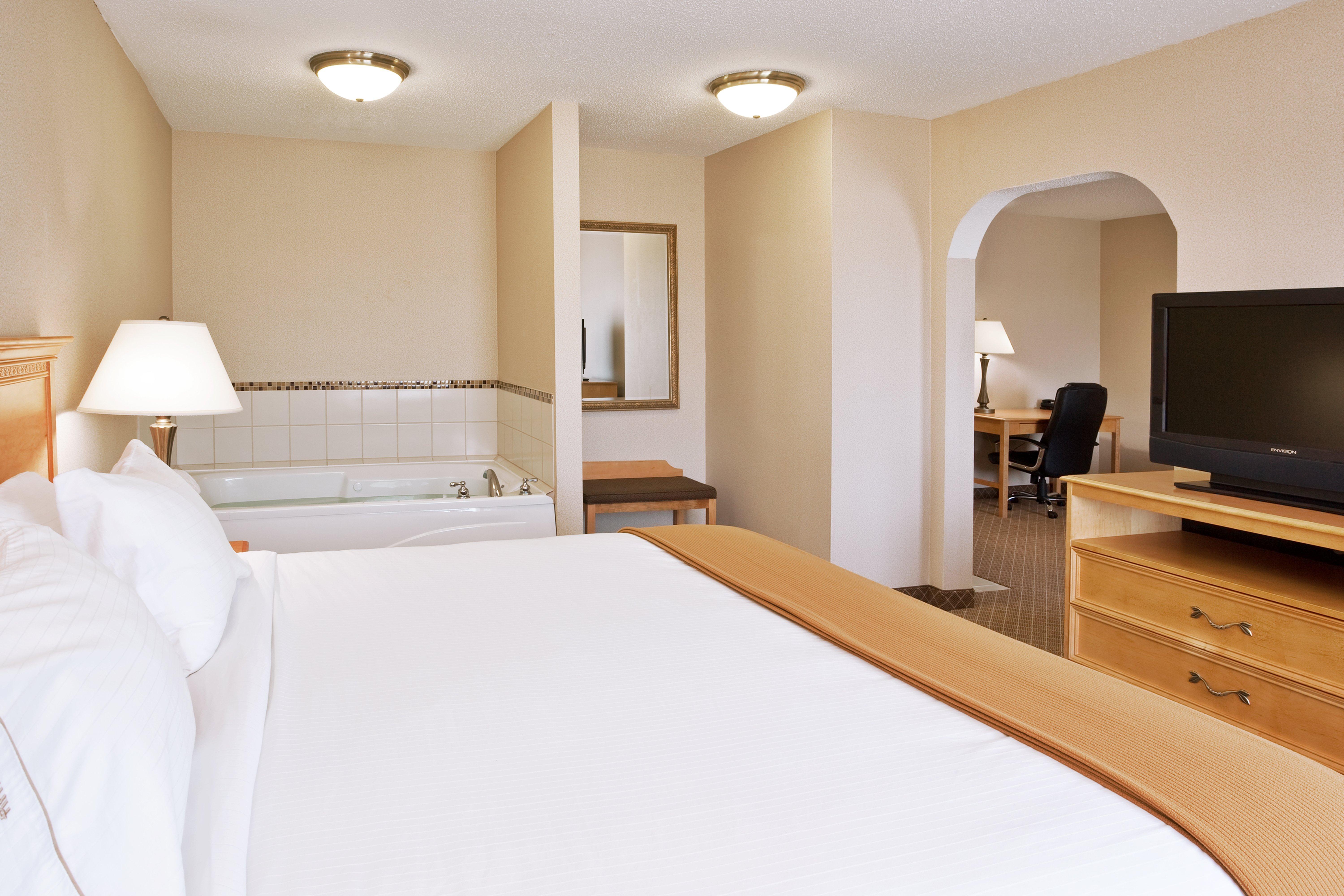 Holiday Inn Express Hotel & Suites Chesterfield - Selfridge Area By Ihg Extérieur photo