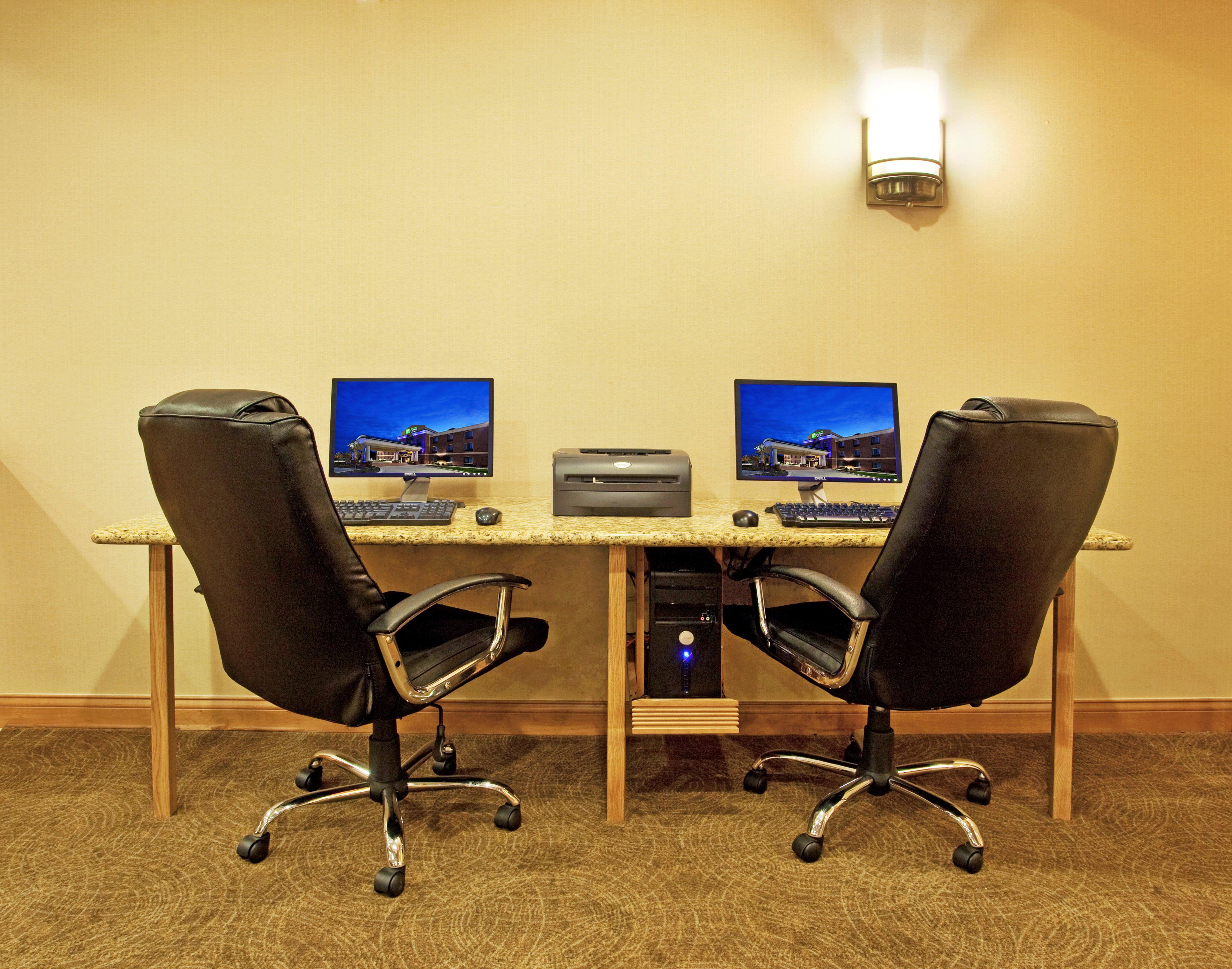 Holiday Inn Express Hotel & Suites Chesterfield - Selfridge Area By Ihg Extérieur photo