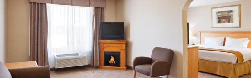 Holiday Inn Express Hotel & Suites Chesterfield - Selfridge Area By Ihg Extérieur photo