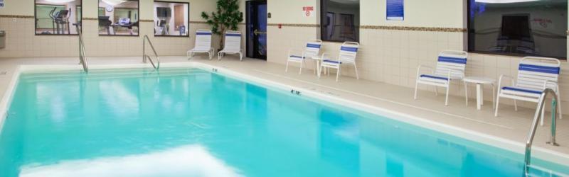 Holiday Inn Express Hotel & Suites Chesterfield - Selfridge Area By Ihg Extérieur photo